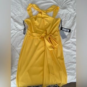 XL/14 Bebe high twist neck yellow mini dress